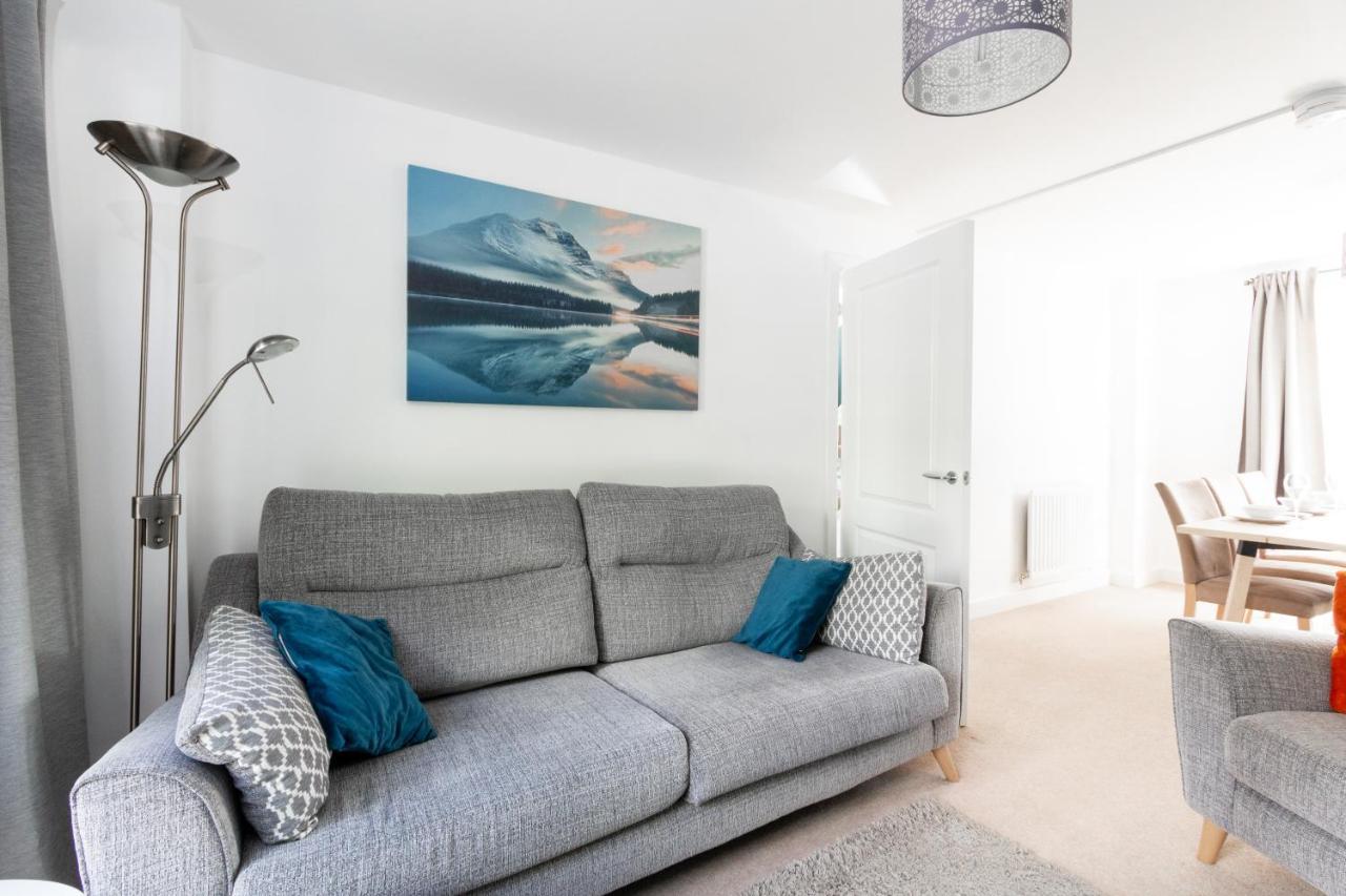 Homely 4bd Townhouse - Next To Hanley Park *