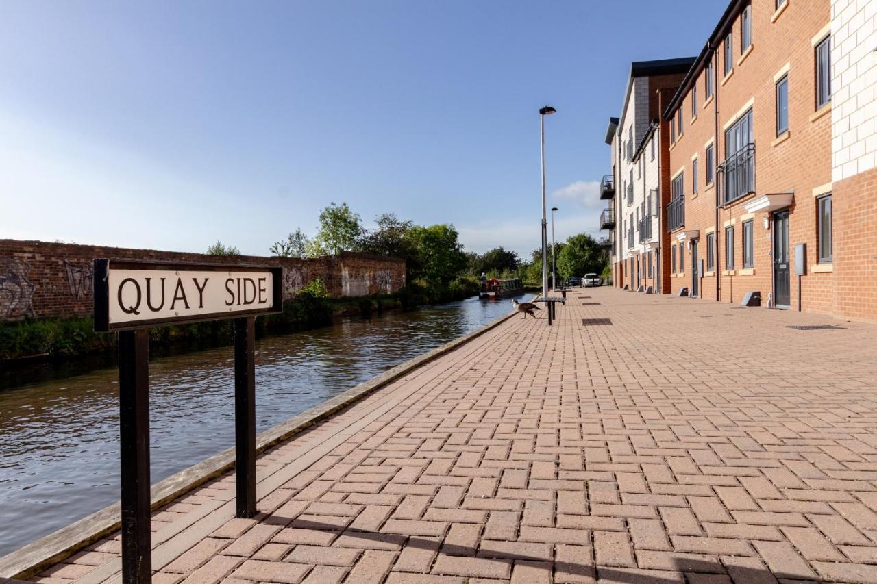 Apartment Homely 4bd Townhouse - Next To Hanley Park *