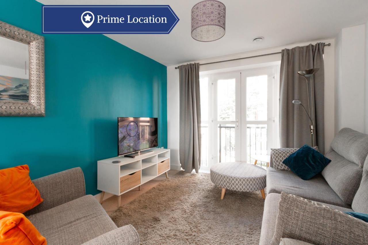 Apartment Homely 4bd Townhouse - Next To Hanley Park *